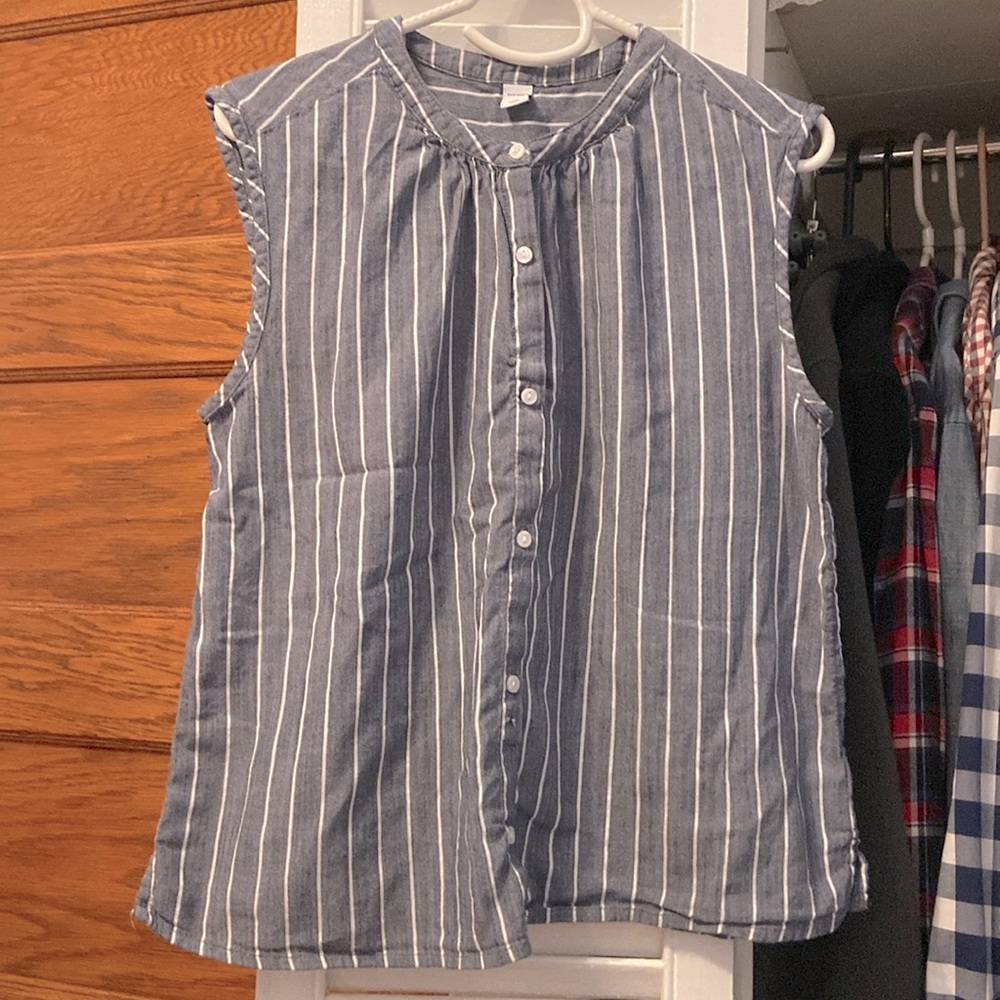 Old navy blouse